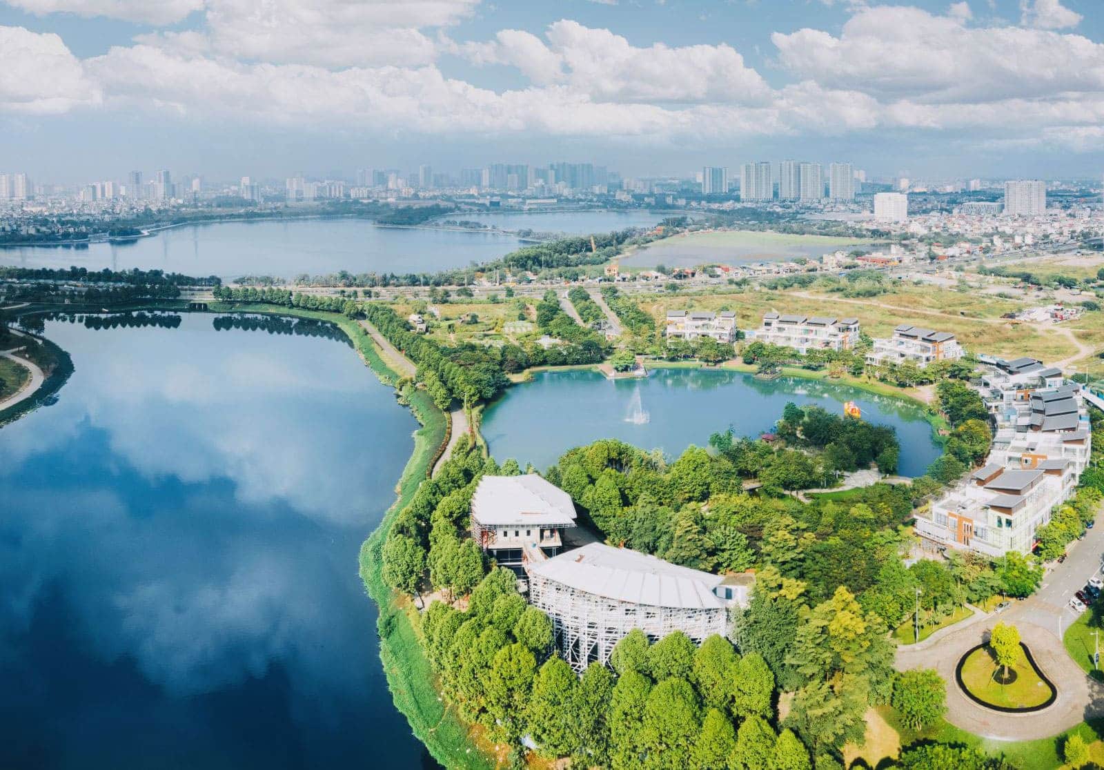 Dự án Gamuda City với không gian sống nhiều mảng xanh tại quận Hoàng Mai, Hà Nội. Ảnh: Gamuda Land.